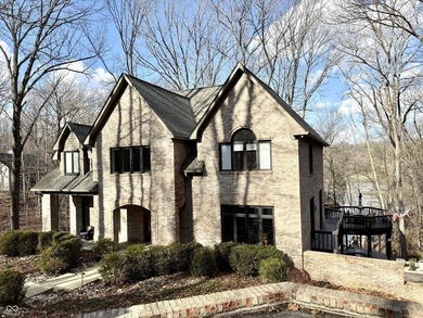 Lamb Lake Home For Sale in Trafalgar Indiana