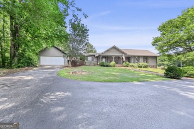 Looking for a place to roam and call home? This charming 3/3 - photo 3