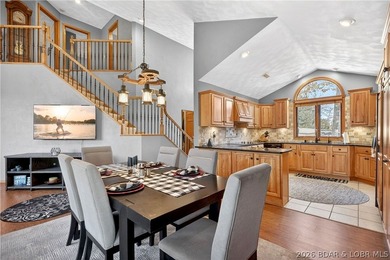 Deep water. Cove protection. Private dock. This rare 5-bedroom - photo 6