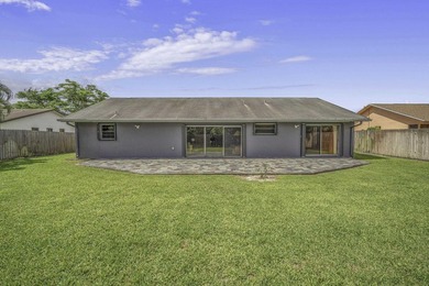 Welcome to this charming 3/2 single-family home in the heart of - photo 30