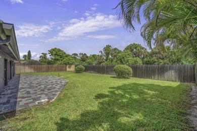Welcome to this charming 3/2 single-family home in the heart of - photo 32