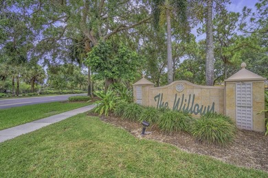 Welcome to this charming 3/2 single-family home in the heart of - photo 34