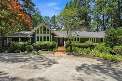 Crafted for generations of gathering, this beautiful lake-area - photo 2