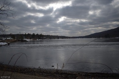 Your dream home starts here! Lakefront building lot in Pinecliff - photo 3