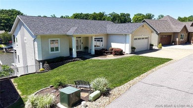 One-owner custom-built home w/ exceptional upgrades & - photo 4