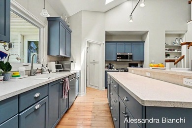 Beautifully updated and perfectly positioned as a private - photo 14