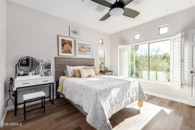 Beautifully maintained townhouse in North Scottsdale with new