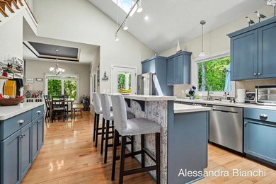 Beautifully updated and perfectly positioned as a private - photo 15