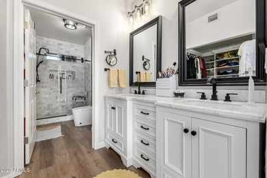 Beautifully maintained townhouse in North Scottsdale with new