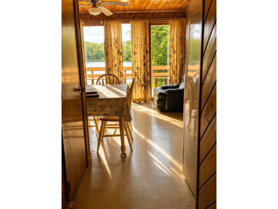 A true Washington Pond gem: owned waterfront, deep-water access - photo 17
