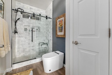 Beautifully maintained townhouse in North Scottsdale with new