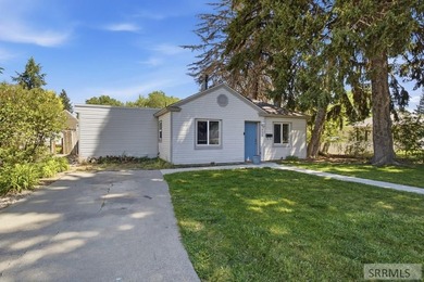 Charming Downtown Oasis Near Tautphaus Park! Welcome to 320 W - photo 4