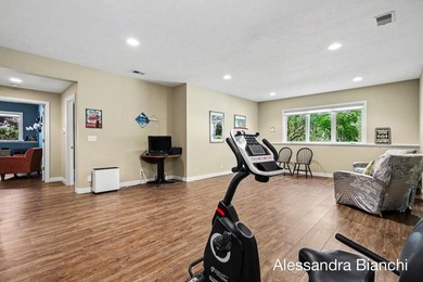 Beautifully updated and perfectly positioned as a private - photo 34