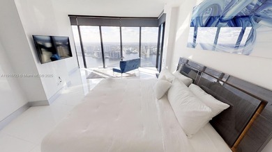 BEAUTIFUL,ULTRA LUXURIOUS 2 STORY DUPLEX WITH 3 BED, 4/1