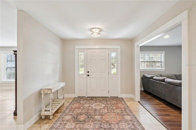 Beautifully renovated 3-bedroom, 2-bathroom home in Isle of - photo 3