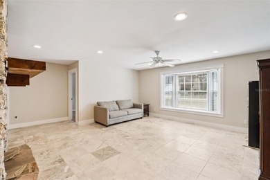 Beautifully renovated 3-bedroom, 2-bathroom home in Isle of - photo 8