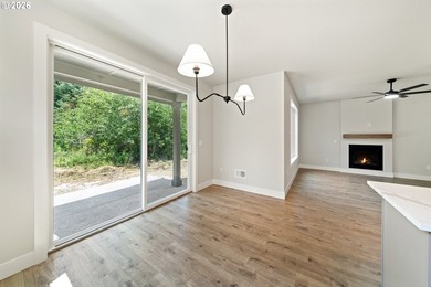 Beautiful new Traditional home backing to serene greenspace - photo 9