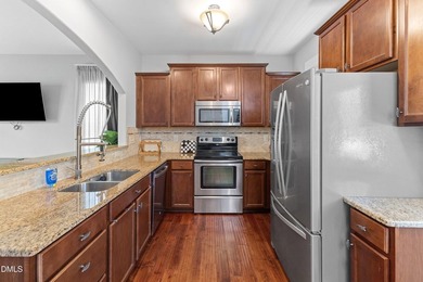 Welcome home to this beautiful, move-in-ready end-unit townhouse - photo 12