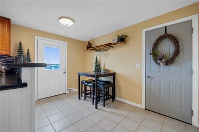 Welcome home to this meticulously maintained Cape Cod in Ontario - photo 16