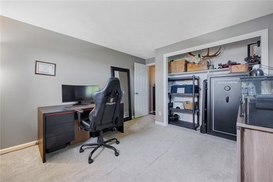 Welcome home to this meticulously maintained Cape Cod in Ontario - photo 26