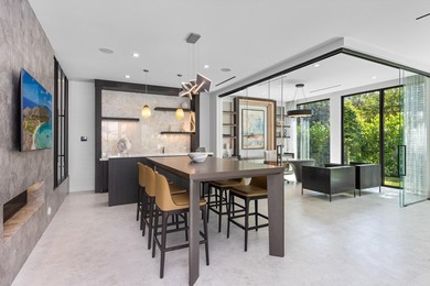 Located at 217 Thatch Palm Drive within the prestigious Royal - photo 27