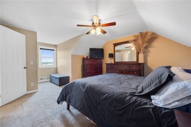 Welcome home to this meticulously maintained Cape Cod in Ontario - photo 29