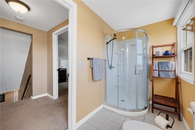Welcome home to this meticulously maintained Cape Cod in Ontario - photo 32