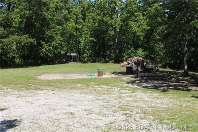LARGE COUNTRY HOME WITH HIGHLY DESIRABLE LOCATION. ALMOST 4200 - photo 4