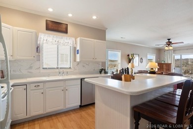 MOTIVATED SELLER! Welcome to easy lake living! This beautifully - photo 8