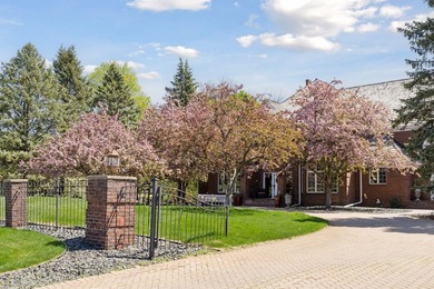 Welcome to 10 Apple Orchard Court in Dellwood's prestigious Pine - photo 19