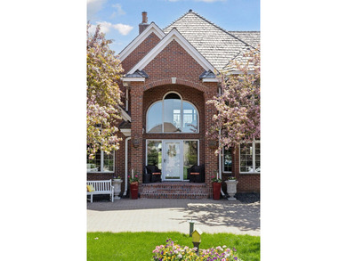 Welcome to 10 Apple Orchard Court in Dellwood's prestigious Pine - photo 22