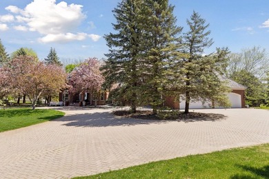Welcome to 10 Apple Orchard Court in Dellwood's prestigious Pine - photo 24