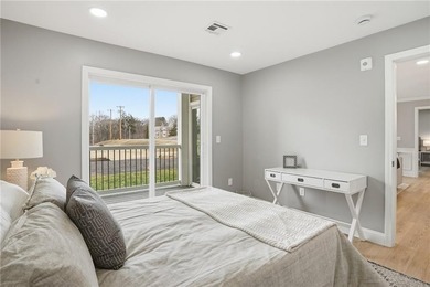 *VERY LARGE 1 BED UNIT ON TOP FLOOR, PRIVATE BALCONY! READY FOR - photo 27