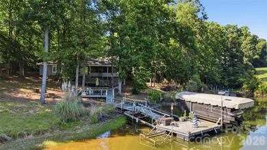 Don't miss this rare opportunity to own a waterfront home in the - photo 2