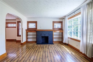 Welcome home to this charming 3-bedroom, 1.5-bath residence - photo 8