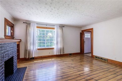 Welcome home to this charming 3-bedroom, 1.5-bath residence - photo 10