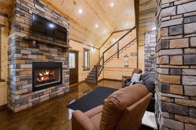 Stunning move-in ready &amp; fully furnished Broken Bow cabin just