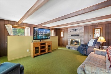 Tucked away on the sought-after Little Niangua Arm, this 3 bed - photo 6