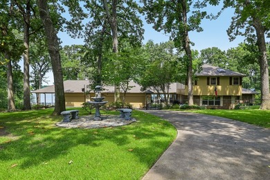 Exceptional deep-water waterfront home in the desirable - photo 1