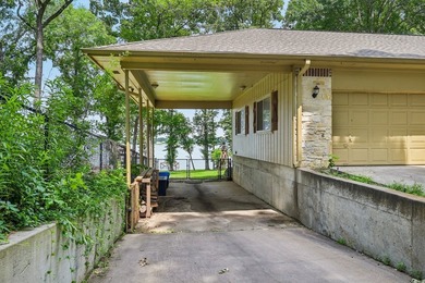 Exceptional deep-water waterfront home in the desirable - photo 3