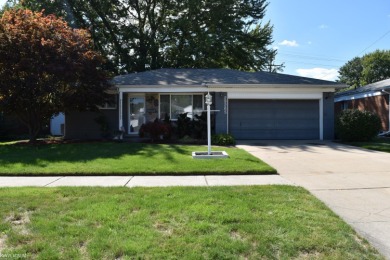 Lake Home Sale Pending in Warren, Michigan