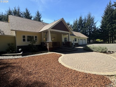 Beautiful custom Craftsman home offering 2,835 sq ft of - photo 2