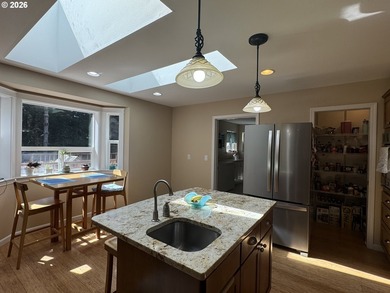 Beautiful custom Craftsman home offering 2,835 sq ft of - photo 10