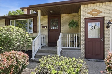 This one is almost a showstopper the moment you pull up. With - photo 4