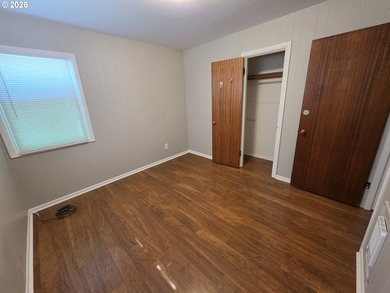 Charming 2-bedroom, 1-bath bungalow offering 894 square feet of - photo 12