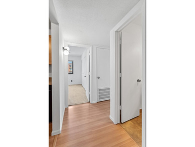 This Edina location is within minutes of a vast array of - photo 13