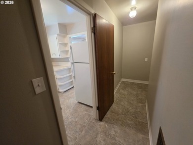 Charming 2-bedroom, 1-bath bungalow offering 894 square feet of - photo 25