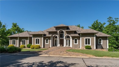Experience elevated golf course living in the prestigious Old - photo 1