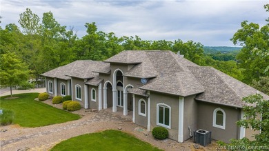 Experience elevated golf course living in the prestigious Old - photo 2