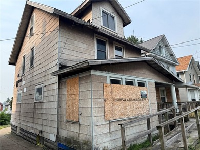 Lake Erie Home Sale Pending in Erie Pennsylvania